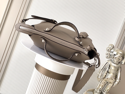 フェンディバッグ細部ディテール